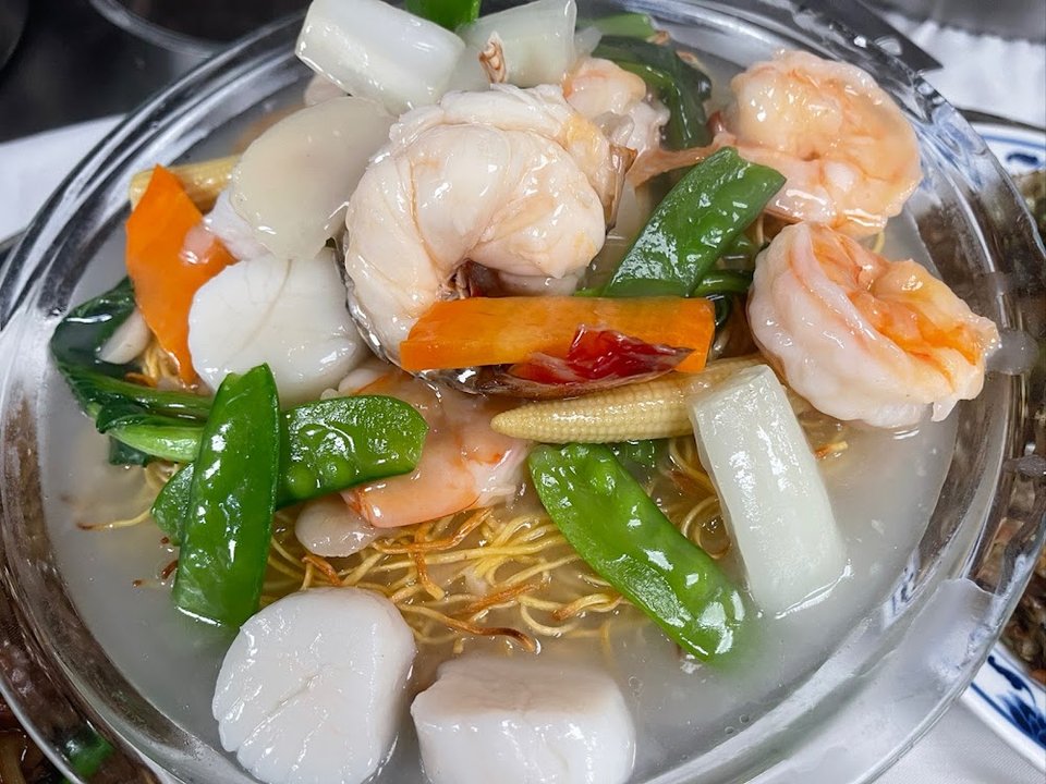 Seafood Chow Mein